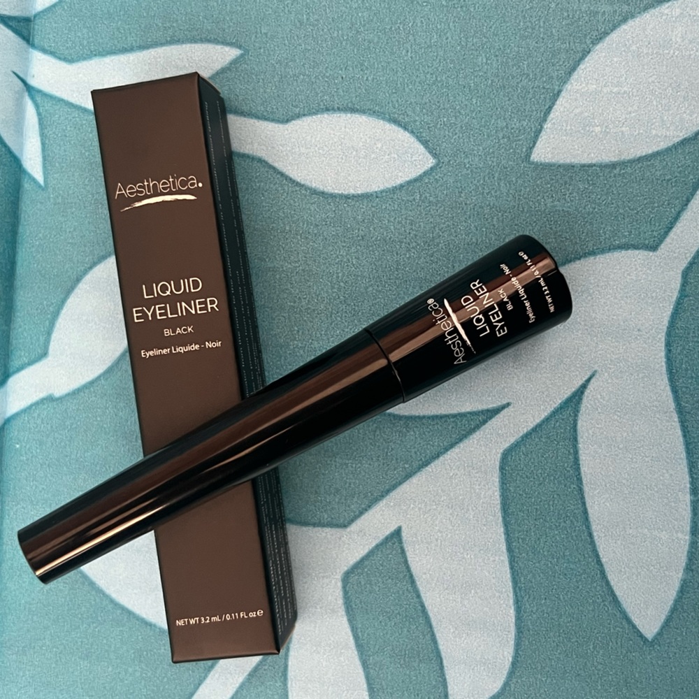AESTHETICA LIQUID EYELINER